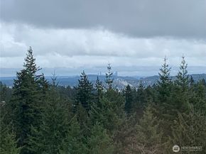 1134 Baker Heights Loop, Bremerton WA 98312