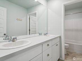 1134 Baker Heights Loop, Bremerton WA 98312