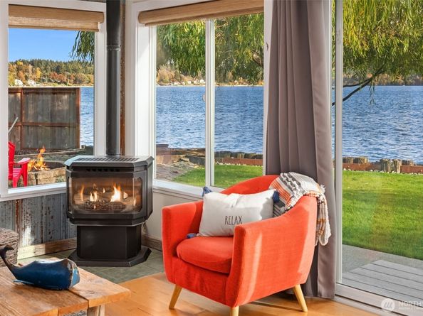 24410 Vashon Highway SW, Vashon WA 98070
