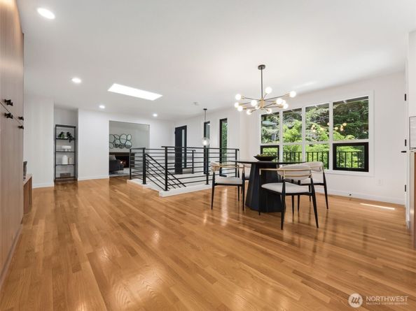 6423 E Mercer Way, Mercer Island WA 98040