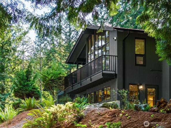 6423 E Mercer Way, Mercer Island WA 98040