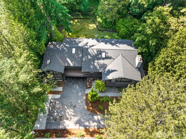 6423 E Mercer Way, Mercer Island WA 98040