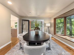 6423 E Mercer Way, Mercer Island WA 98040