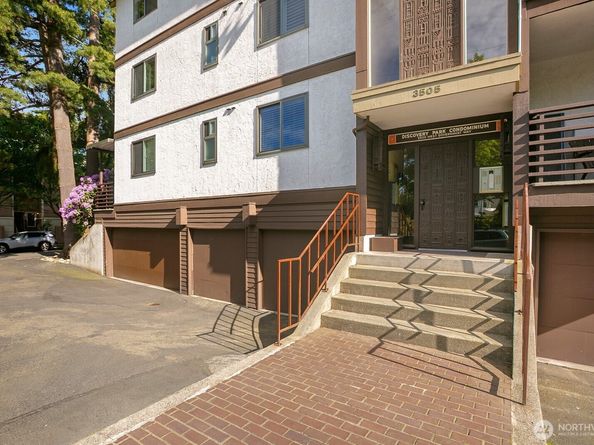 3505 W Government Way 203, Seattle WA 98199