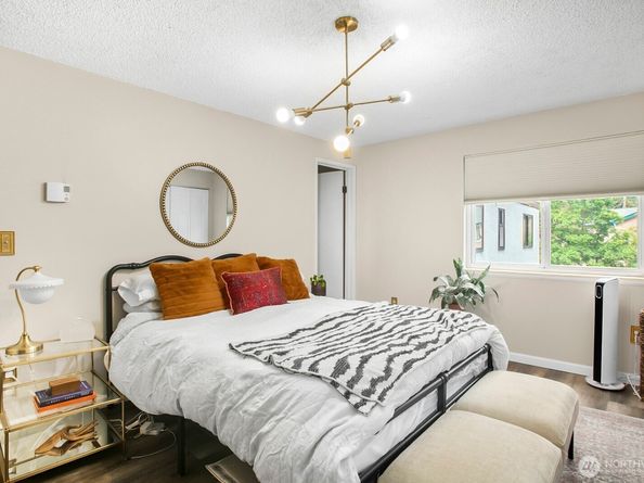 3505 W Government Way 203, Seattle WA 98199