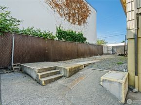 903 NW 50th Street, Seattle WA 98107