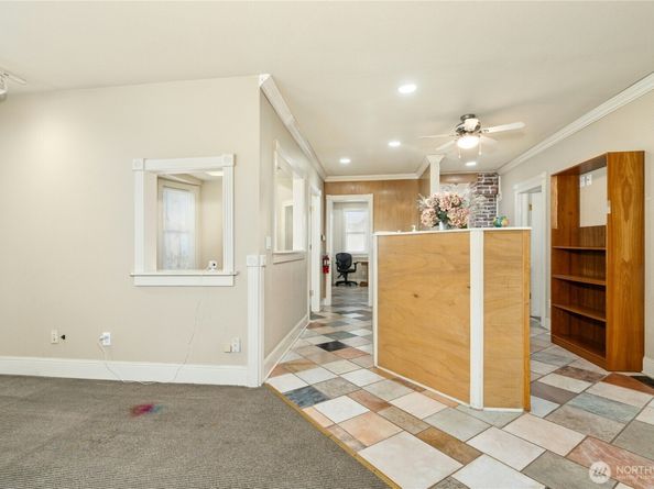 903 NW 50th Street, Seattle WA 98107