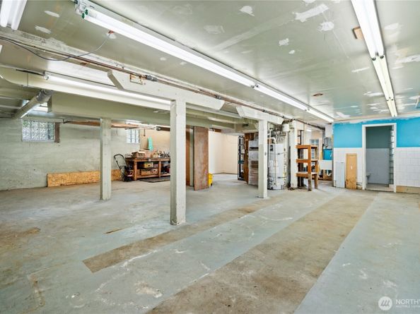 903 NW 50th Street, Seattle WA 98107