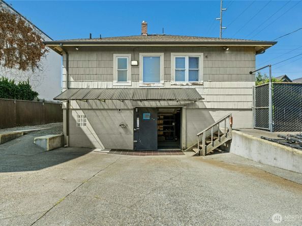 903 NW 50th Street, Seattle WA 98107
