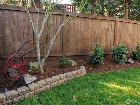 1815 Camas Avenue NE, Renton WA 98056