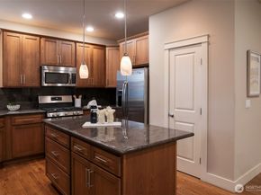 1815 Camas Avenue NE, Renton WA 98056
