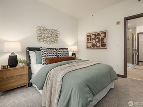 2033 2nd Avenue 1708, Seattle WA 98121