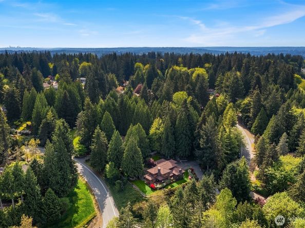 15731 NE 183rd Street, Woodinville WA 98072