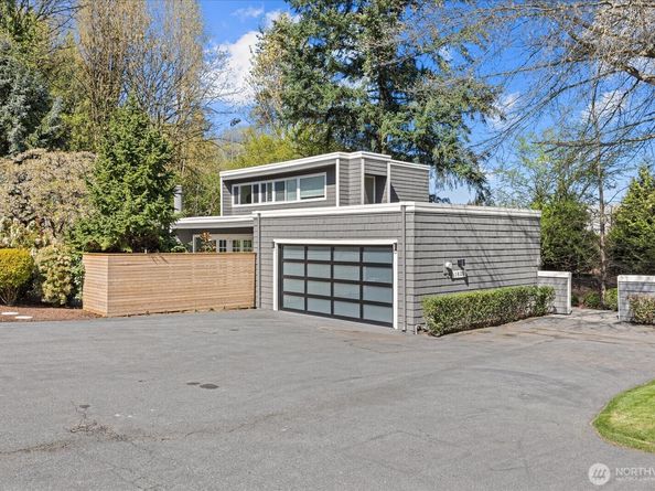 1825 112th Avenue NE, Bellevue WA 98004
