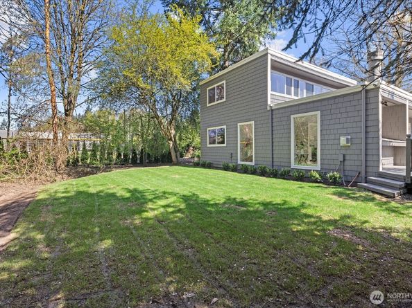 1825 112th Avenue NE, Bellevue WA 98004
