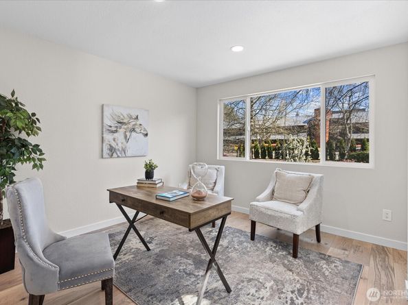 1825 112th Avenue NE, Bellevue WA 98004
