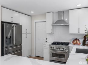 1825 112th Avenue NE, Bellevue WA 98004