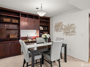 11300 1st Avenue NE 306, Seattle WA 98125