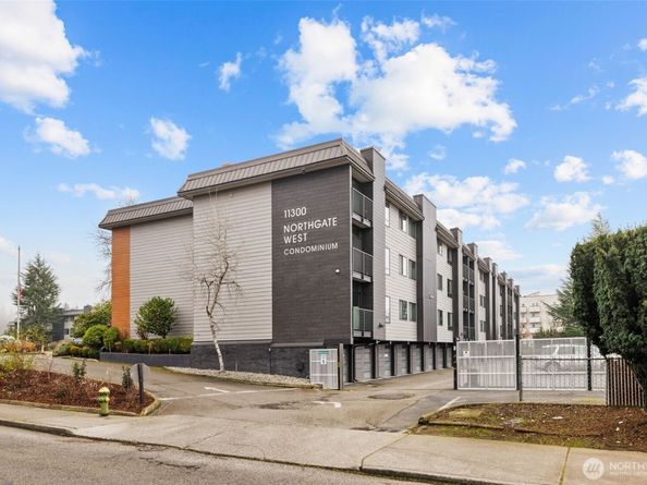11300 1st Avenue NE 306, Seattle WA 98125
