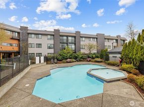 11300 1st Avenue NE 306, Seattle WA 98125