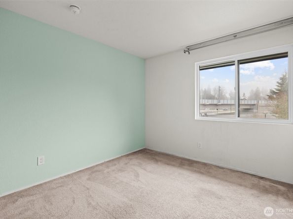 11300 1st Avenue NE 306, Seattle WA 98125