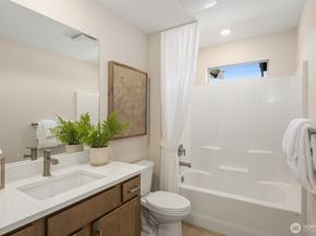 14346 1st Avenue NE 54E, Duvall WA 98019