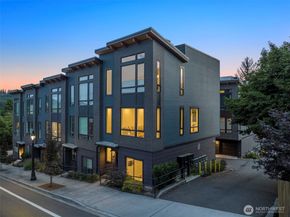18513 104th Avenue NE 1A, Bothell WA 98011