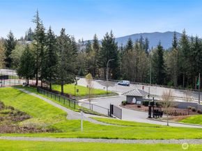 4084 220th Place SE 1038, Issaquah WA 98029
