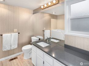 4084 220th Place SE 1038, Issaquah WA 98029