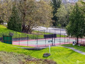 4084 220th Place SE 1038, Issaquah WA 98029