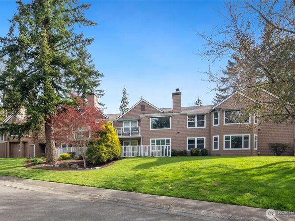 4084 220th Place SE 1038, Issaquah WA 98029