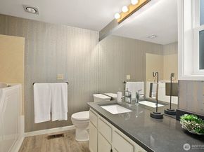 4084 220th Place SE 1038, Issaquah WA 98029