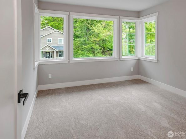 1343 211th Avenue NE, Sammamish WA 98074