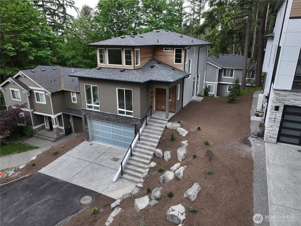 1343 211th Avenue NE, Sammamish WA 98074