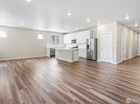 30341 117th Court SE, Auburn WA 98092