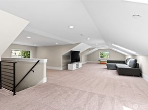 16831 84th Lane NE, Kenmore WA 98028