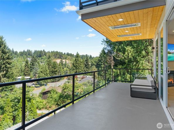 16831 84th Lane NE, Kenmore WA 98028