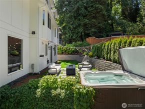 16831 84th Lane NE, Kenmore WA 98028
