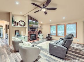 15413 34th Avenue SE, Mill Creek WA 98012
