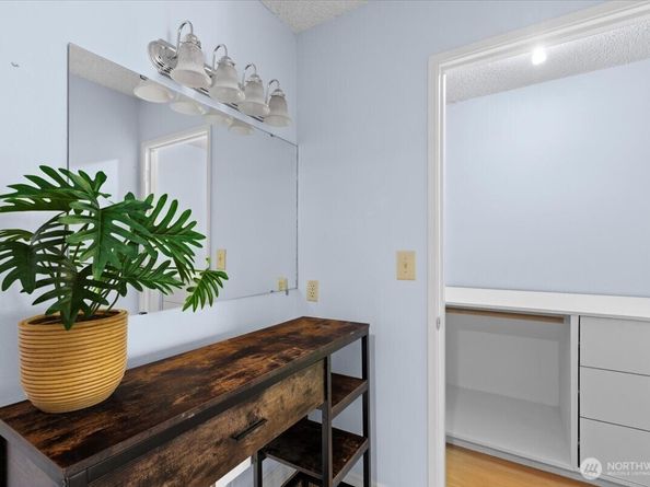 2100 3rd Avenue 2505, Seattle WA 98121