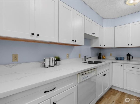 2100 3rd Avenue 2505, Seattle WA 98121
