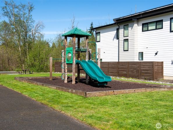 21825 131st Place SE, Kent WA 98031