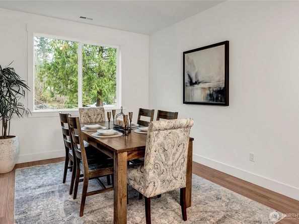 10675 170th Place SE, Renton WA 98058