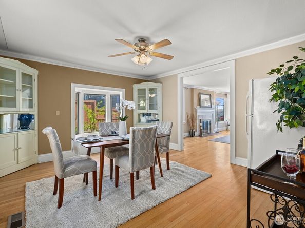 2727 36th Avenue SW, Seattle WA 98126