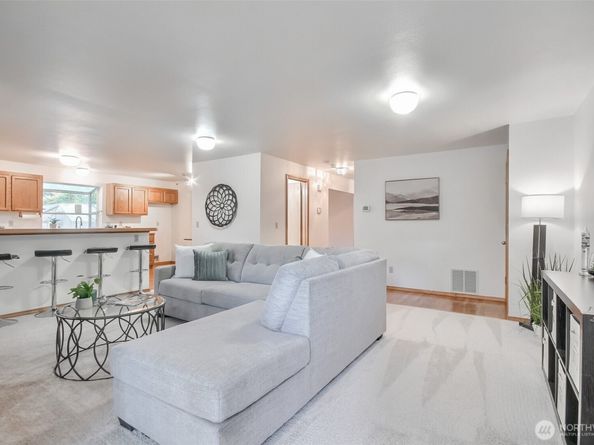 1742 N 122nd Street, Seattle WA 98133