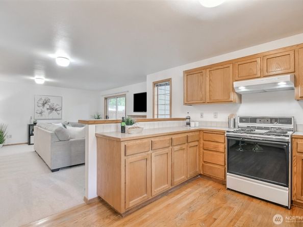 1742 N 122nd Street, Seattle WA 98133