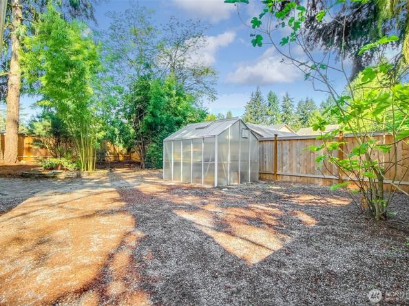 1742 N 122nd Street, Seattle WA 98133