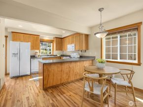 1314 Polly's Lane, Bainbridge Island WA 98110