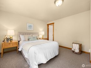 1314 Polly's Lane, Bainbridge Island WA 98110