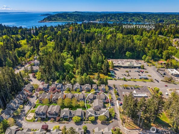 1314 Polly's Lane, Bainbridge Island WA 98110